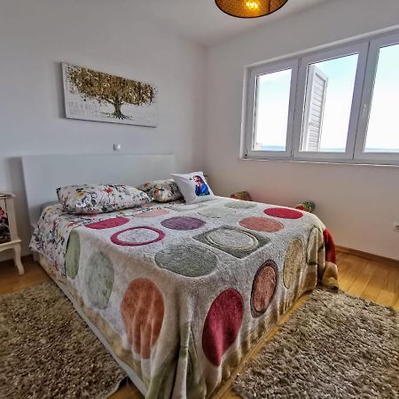 Lara Makarska Exterior foto